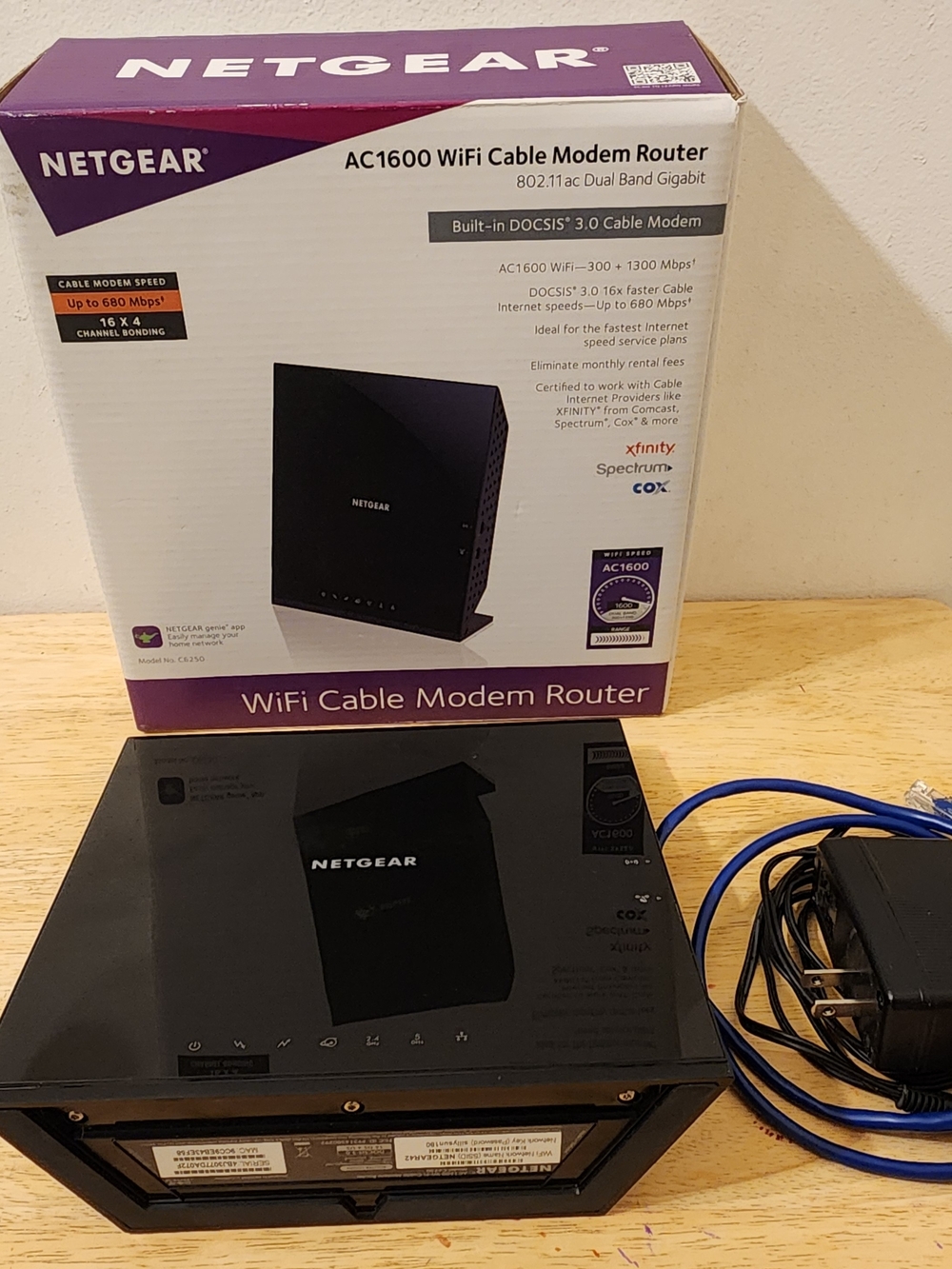 Netgear Nighthawk 6250 Cable Modem Router AC1600 Wi-Fi DOCSIS 3.0